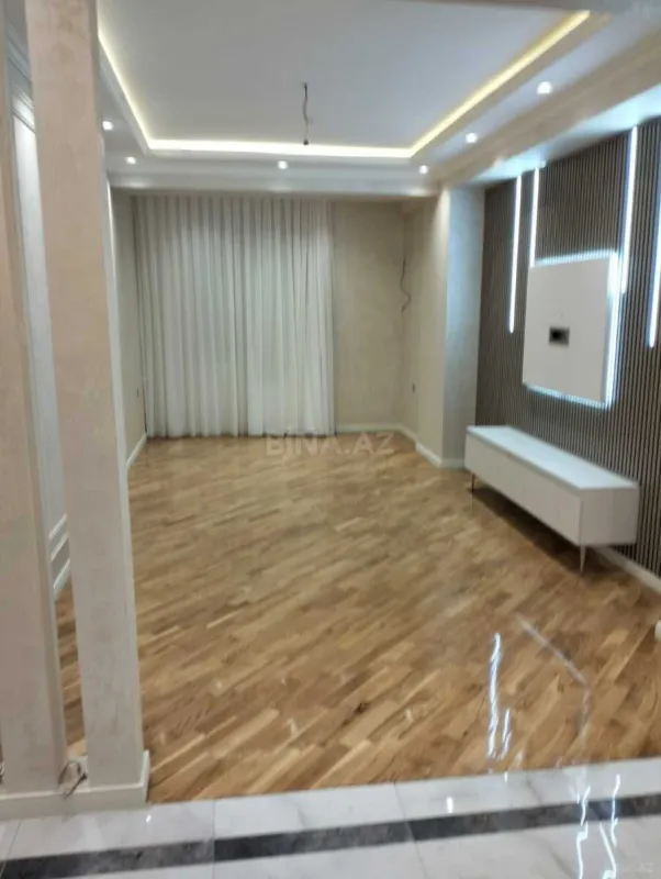 Satılır 3 otaqlı mənzil 105 m²