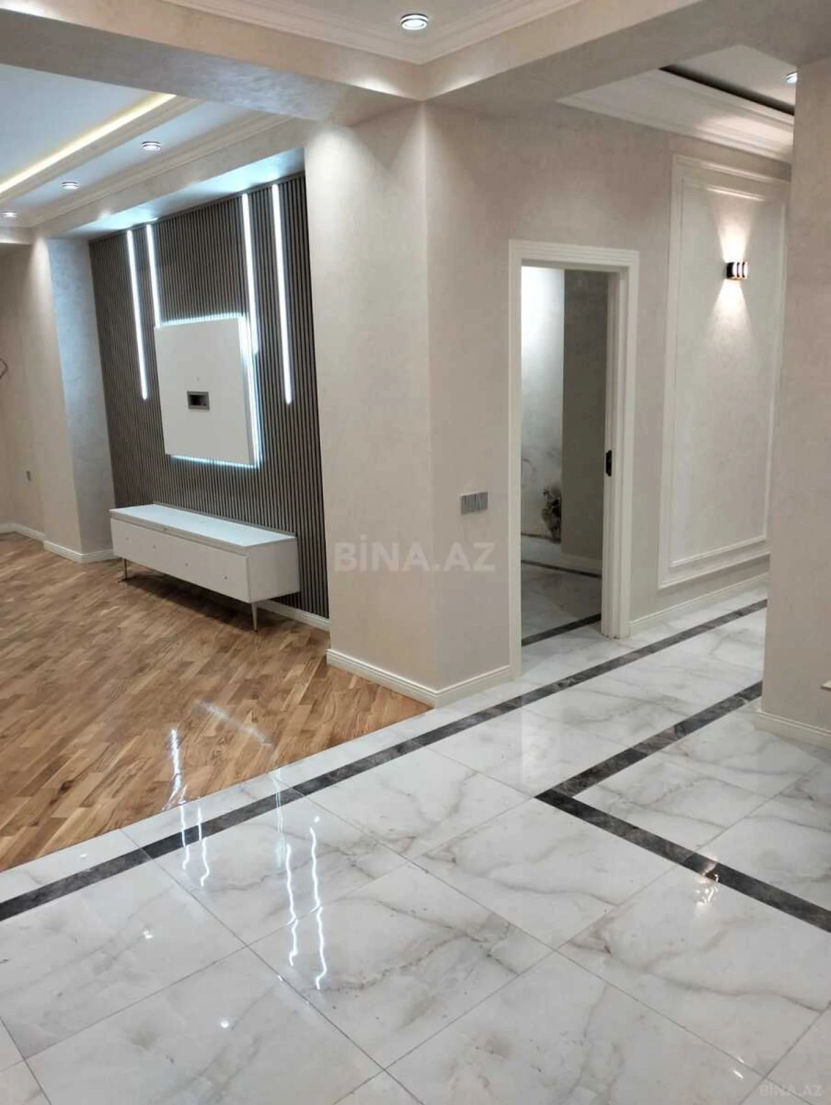 Satılır 3 otaqlı mənzil 105 m²