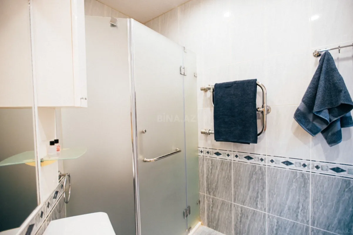 Kirayə verilir 2 otaqlı mənzil 65 m²