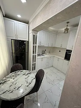 Kirayə verilir 3 otaqlı mənzil 90 m²