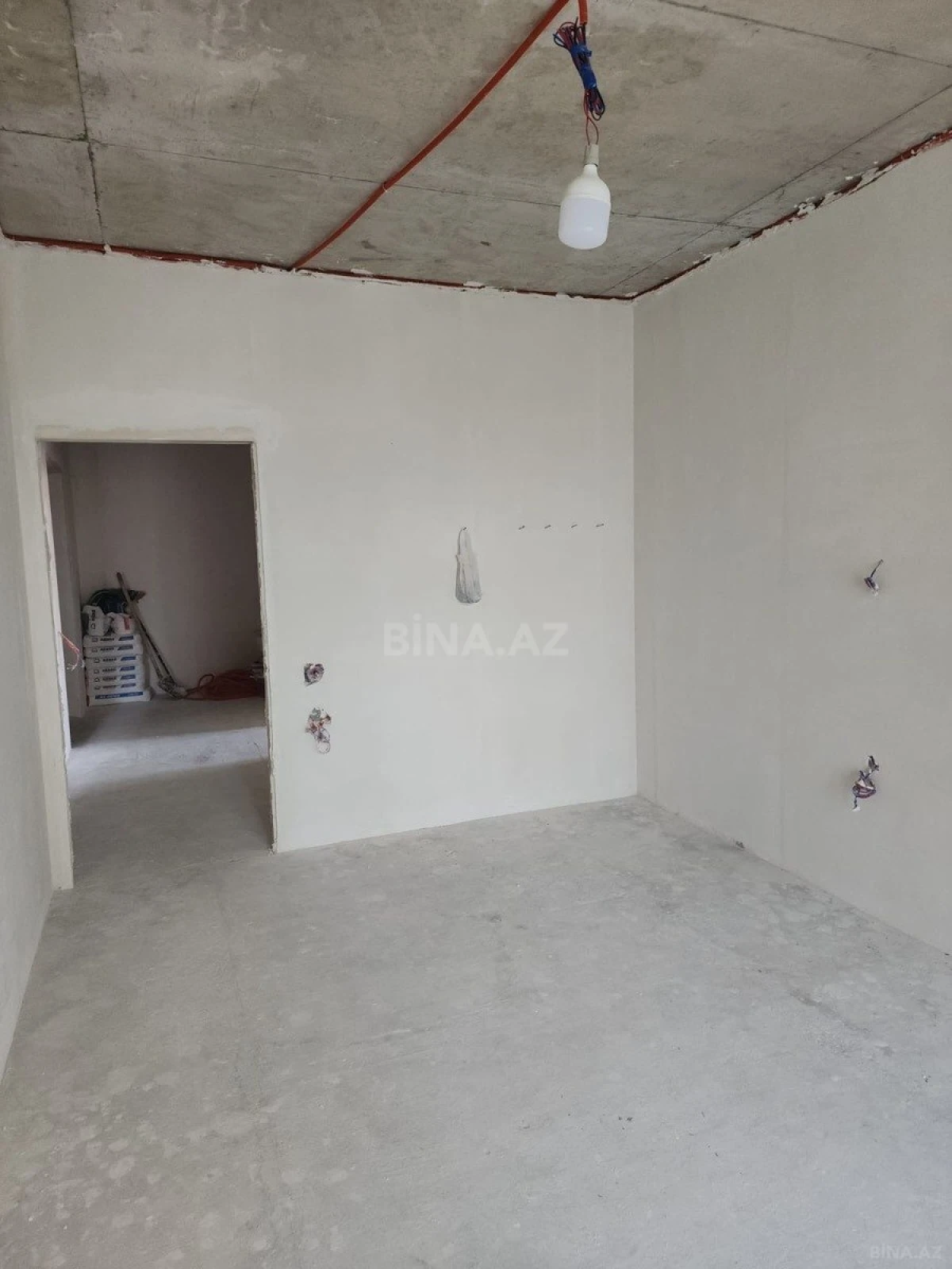 Satılır 3 otaqlı mənzil 148 m²