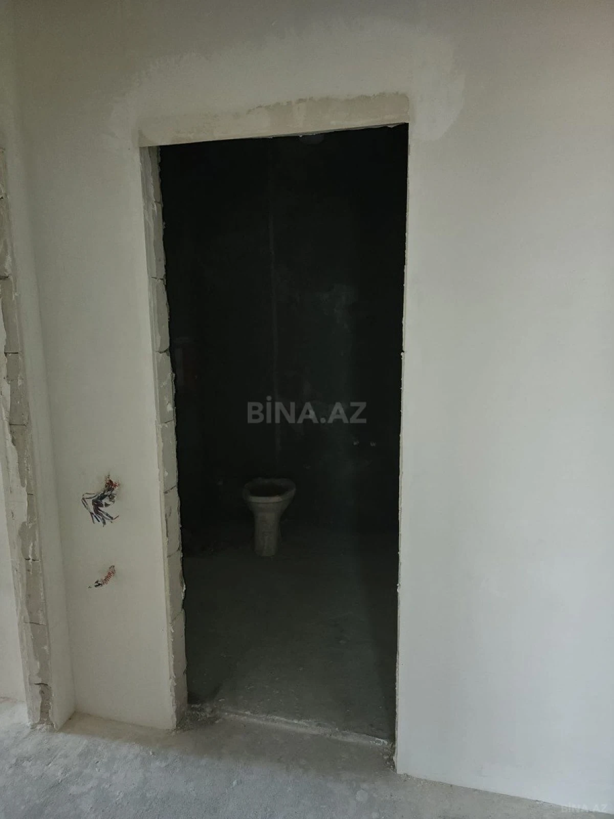 Satılır 3 otaqlı mənzil 148 m²