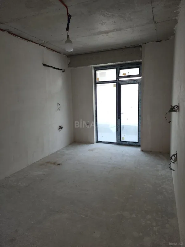 Satılır 3 otaqlı mənzil 148 m²