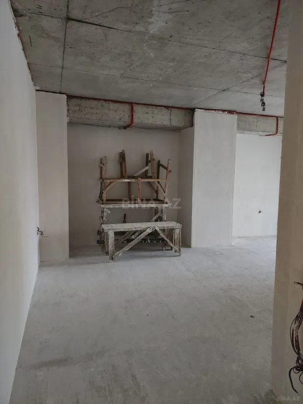 Satılır 3 otaqlı mənzil 148 m²