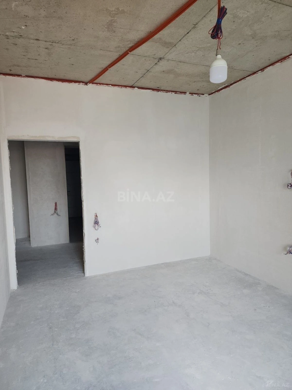 Satılır 3 otaqlı mənzil 148 m²