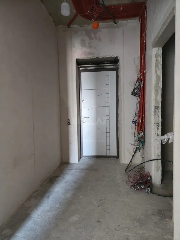 Satılır 3 otaqlı mənzil 148 m²