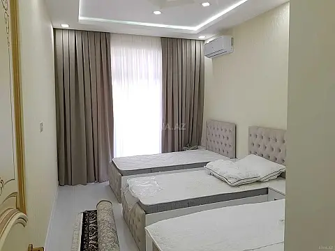 Satılır 3 otaqlı mənzil 148 m²
