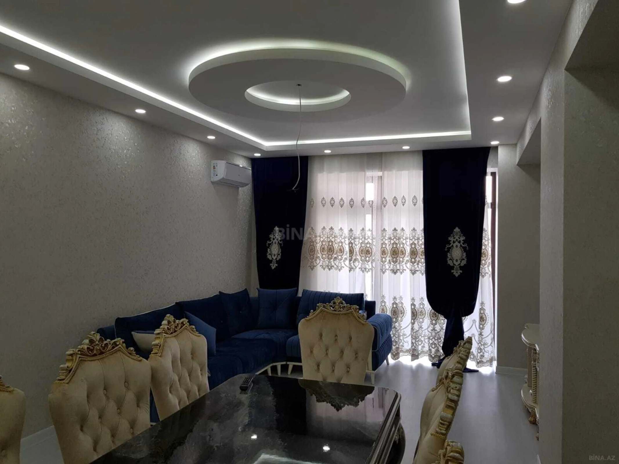 Satılır 3 otaqlı mənzil 148 m²