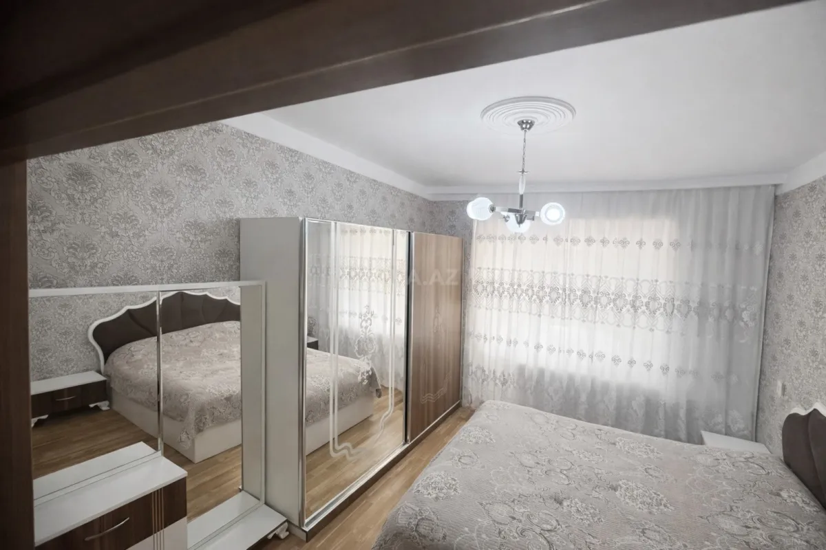 Satılır 2 otaqlı mənzil 55 m²