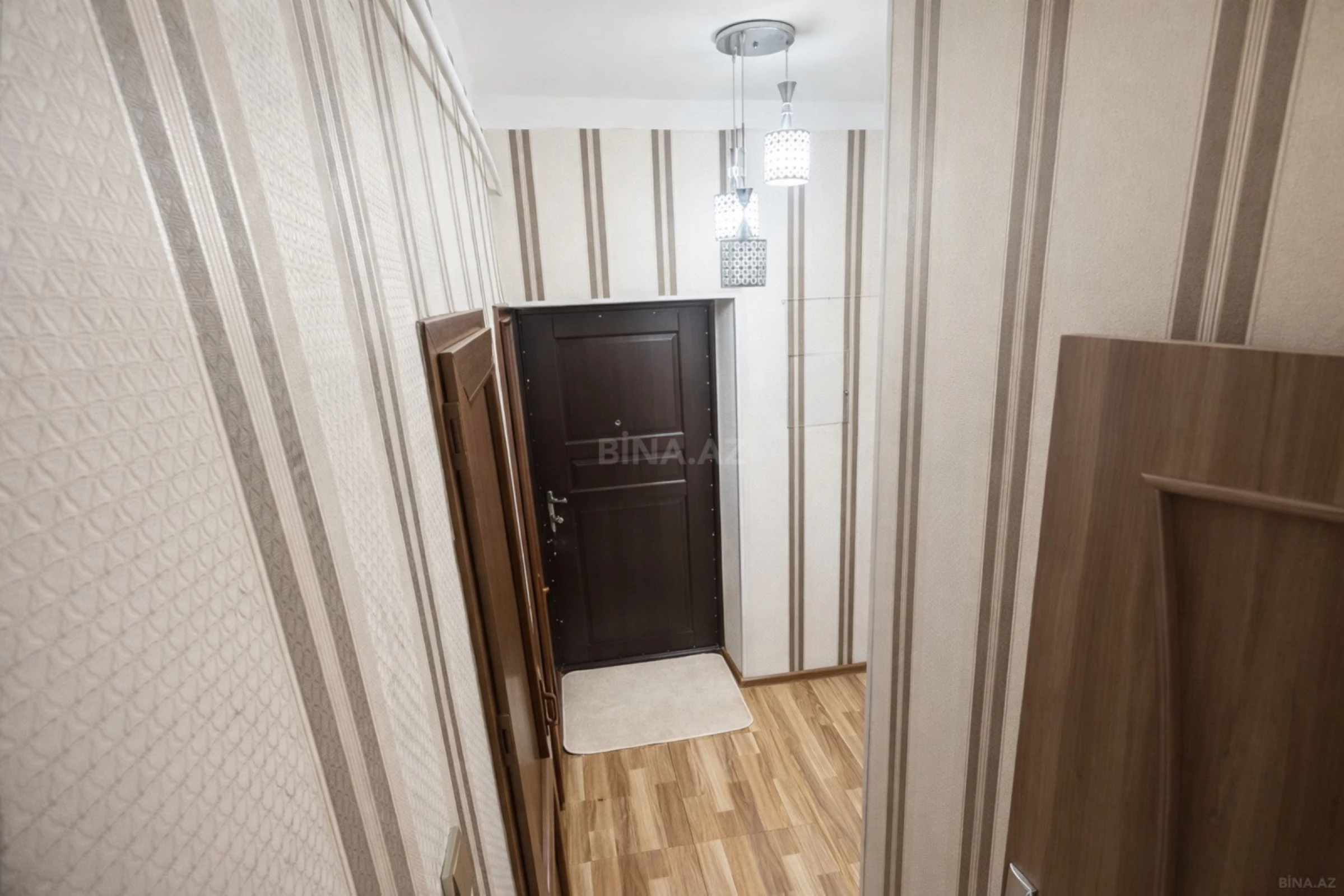 Satılır 2 otaqlı mənzil 55 m²