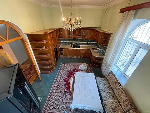 Kirayə verilir 5 otaqlı həyət evi 200 m²