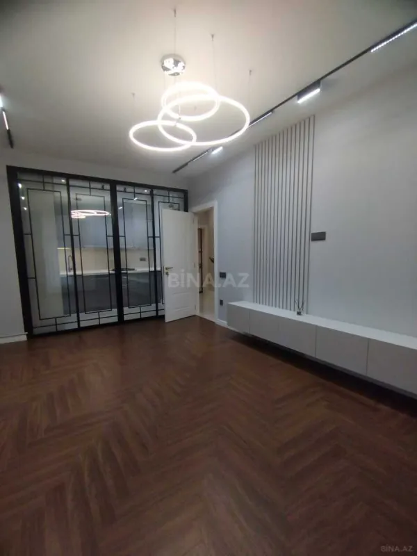 Satılır 3 otaqlı mənzil 96 m²