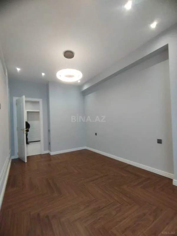 Satılır 3 otaqlı mənzil 96 m²