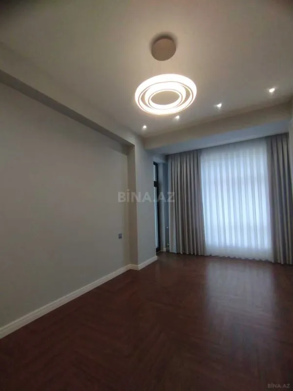 Satılır 3 otaqlı mənzil 96 m²