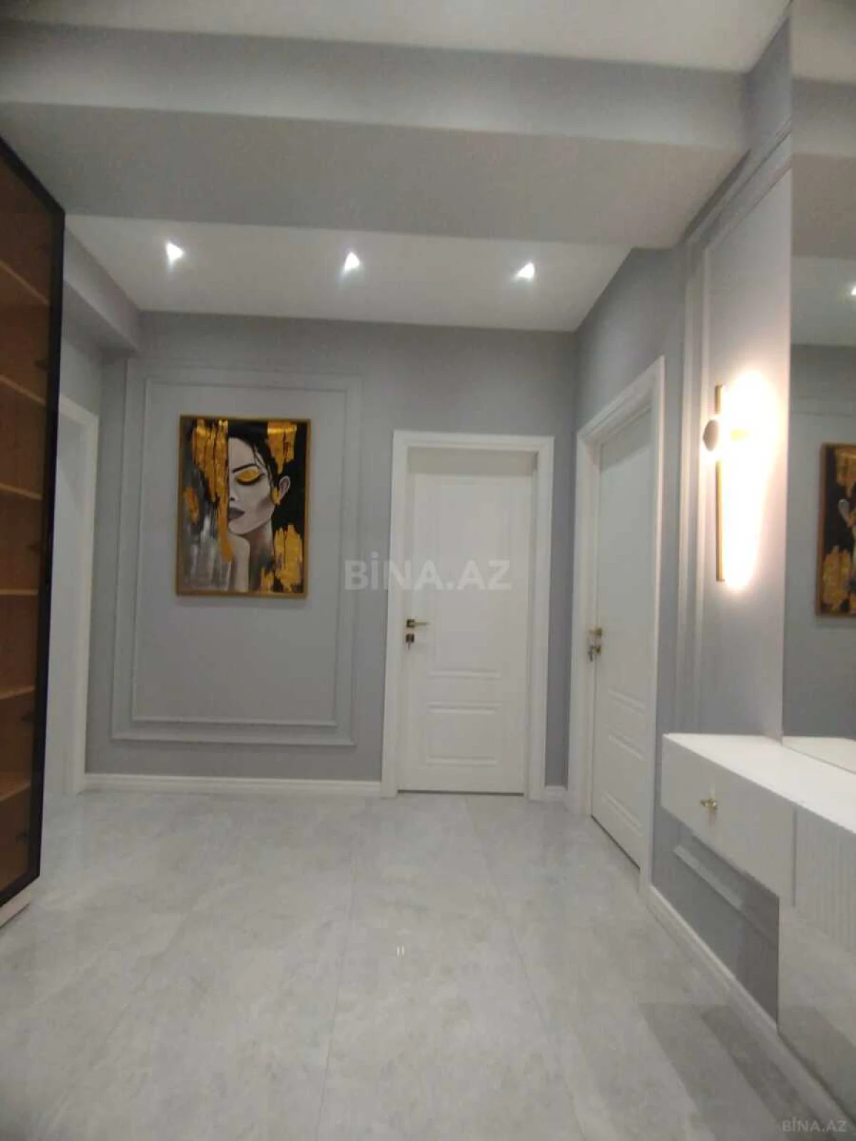 Satılır 3 otaqlı mənzil 96 m²