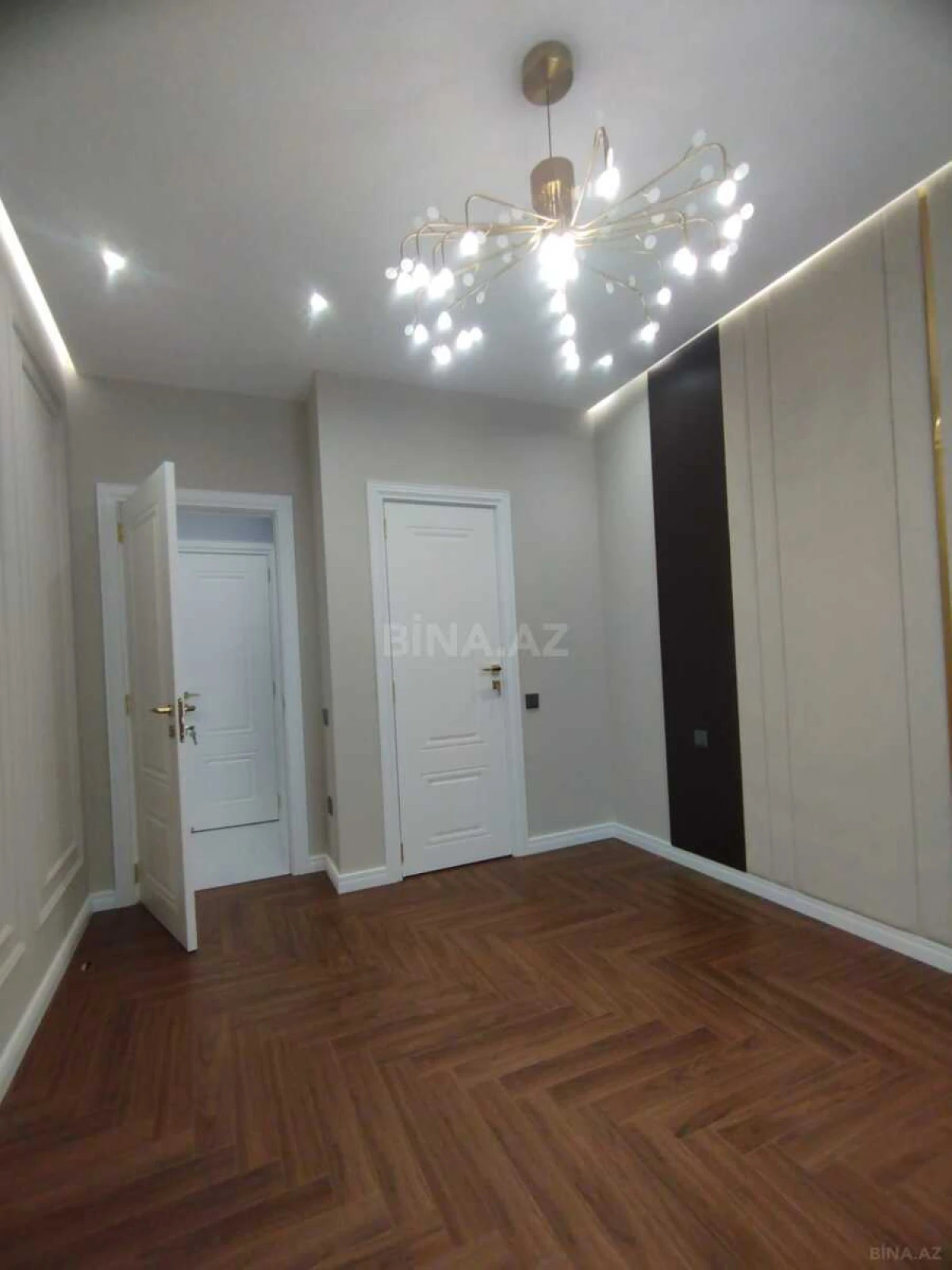 Satılır 3 otaqlı mənzil 96 m²