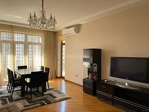 Kirayə verilir 2 otaqlı mənzil 110 m²