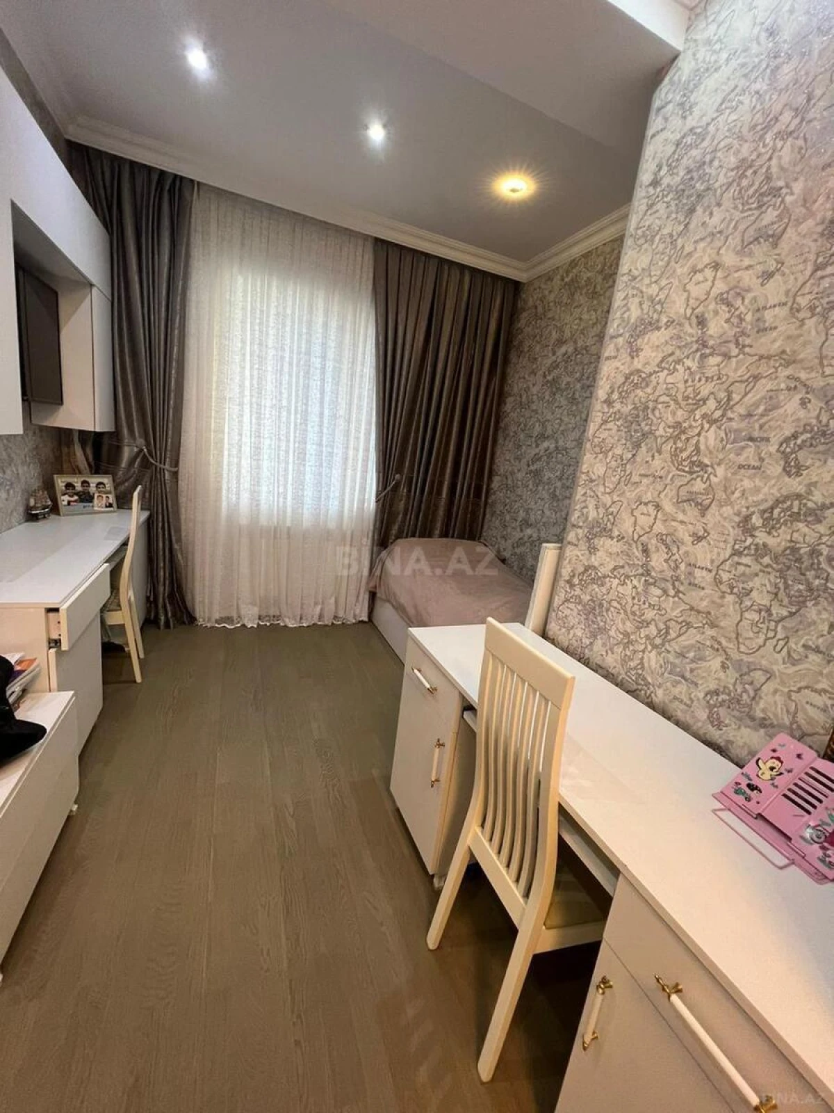 Kirayə verilir 4 otaqlı mənzil 160 m²