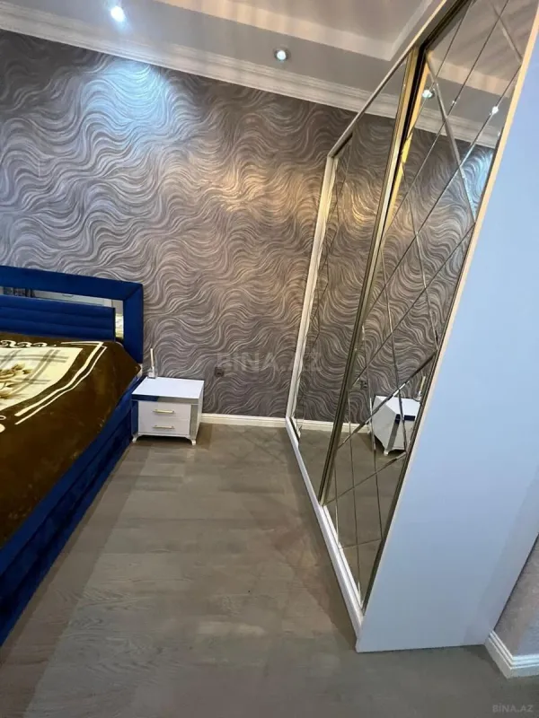 Kirayə verilir 4 otaqlı mənzil 160 m²