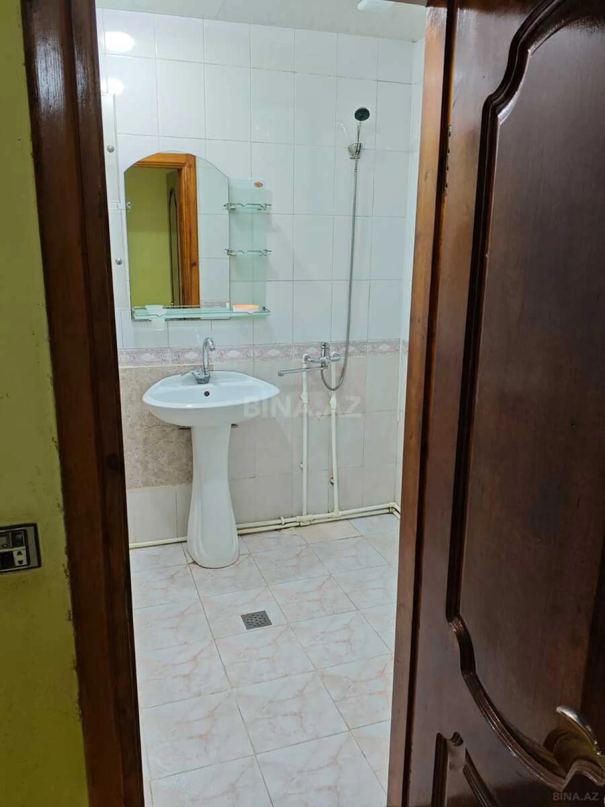 Satılır 2 otaqlı mənzil 60 m²