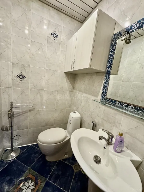 Satılır 4 otaqlı mənzil 165 m²
