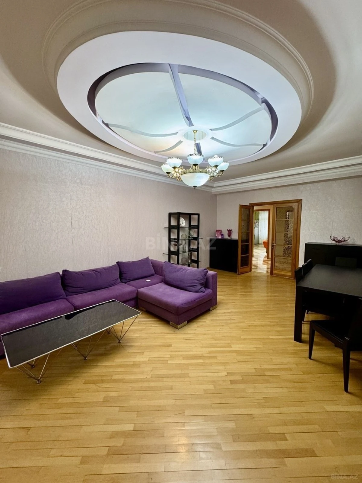 Satılır 4 otaqlı mənzil 165 m²
