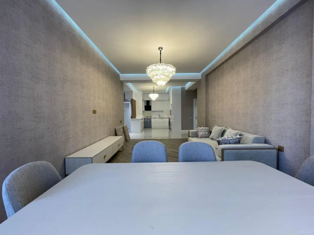 Kirayə verilir 3 otaqlı mənzil 130 m²