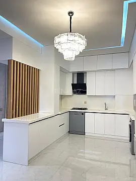 Kirayə verilir 3 otaqlı mənzil 130 m²