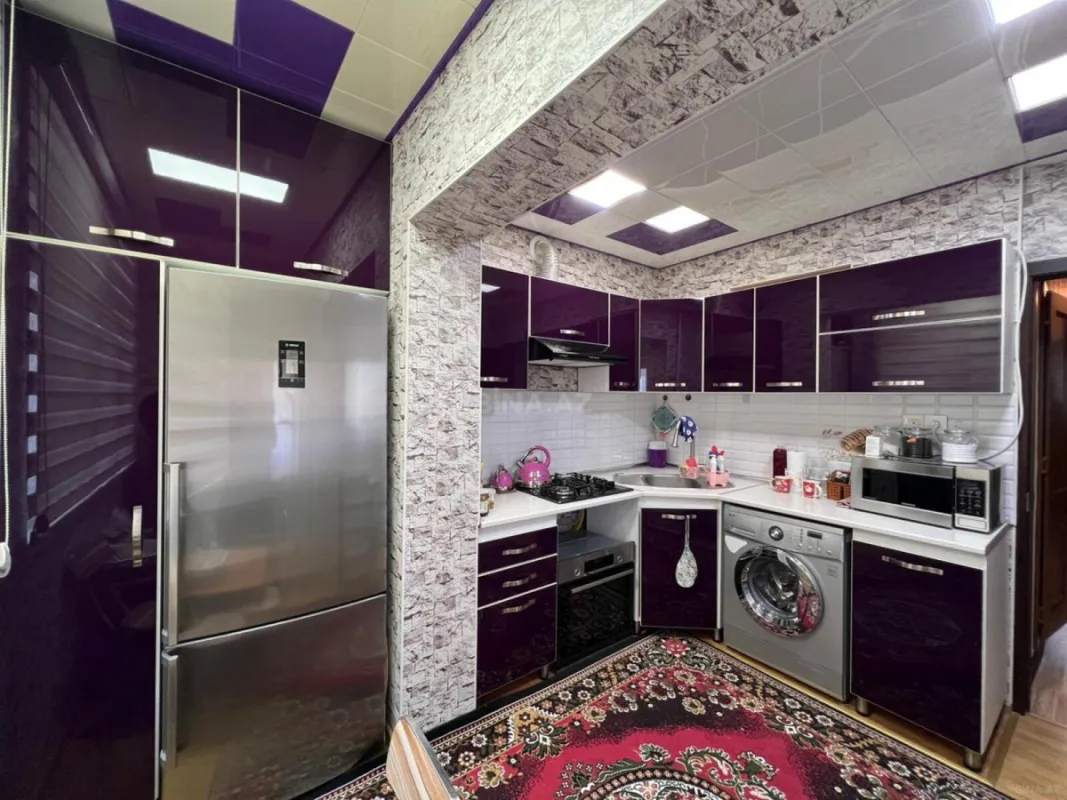 Satılır 5 otaqlı mənzil 120 m²