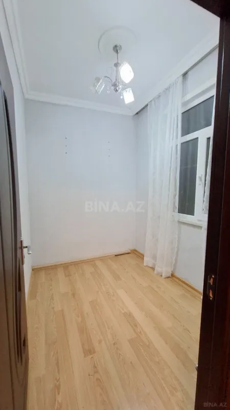Satılır 3 otaqlı mənzil 55 m²