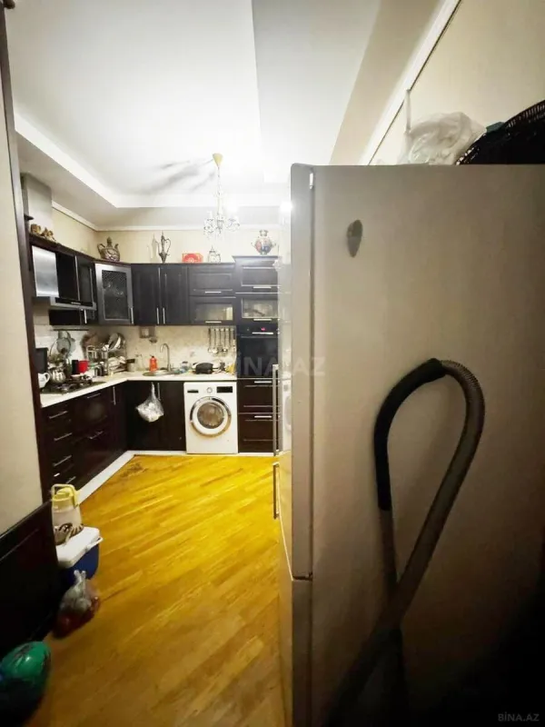 Satılır 2 otaqlı mənzil 68 m²