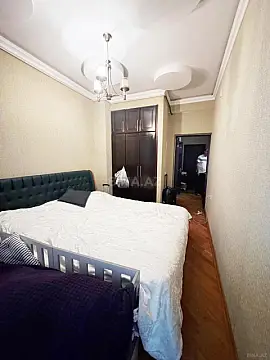 Satılır 2 otaqlı mənzil 68 m²