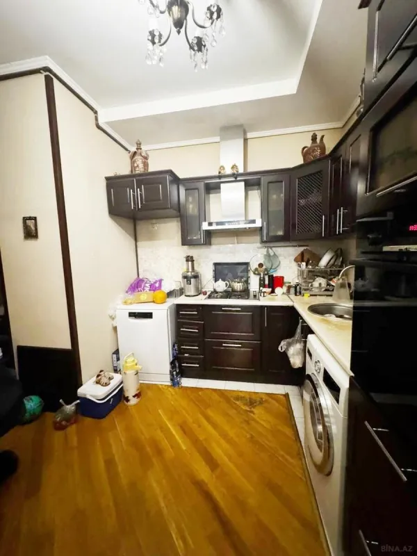 Satılır 2 otaqlı mənzil 68 m²