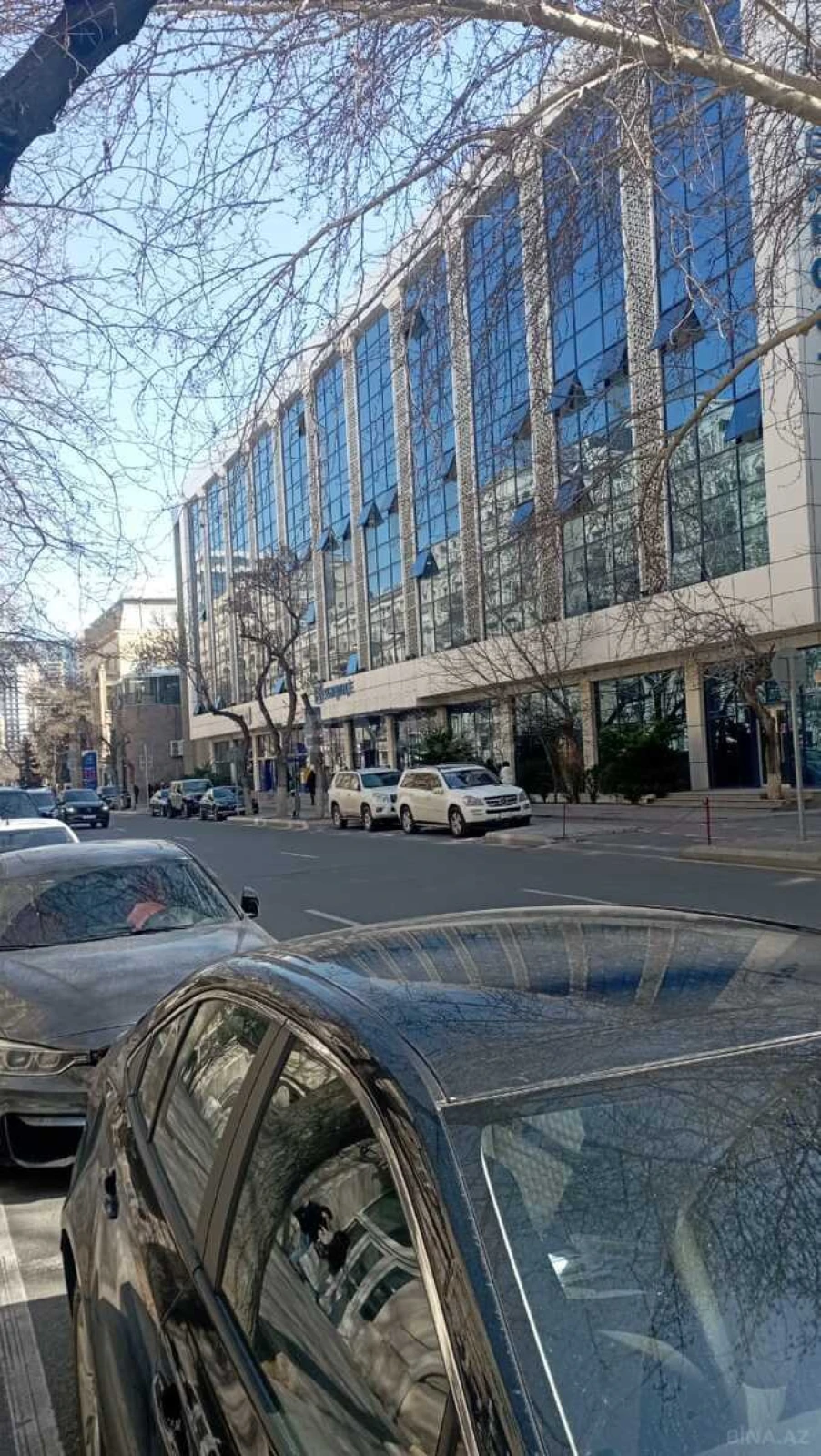 Kirayə verilir 2 otaqlı ofis 60 m²