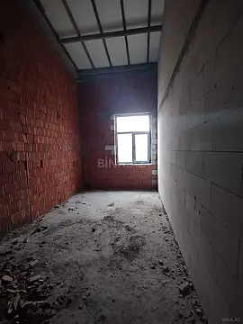 Satılır 4 otaqlı mənzil 181 m²