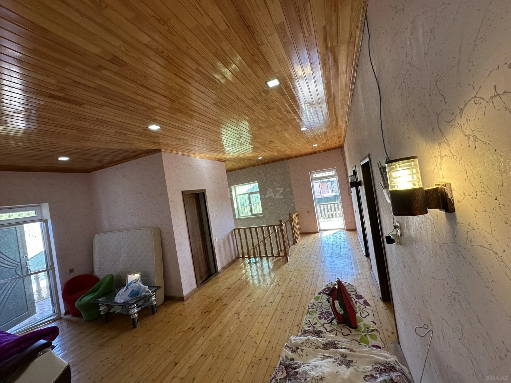 Satılır 5 otaqlı həyət evi 350 m²