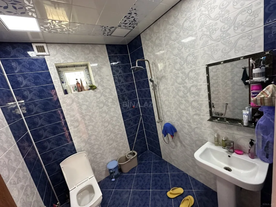Satılır 5 otaqlı həyət evi 350 m²