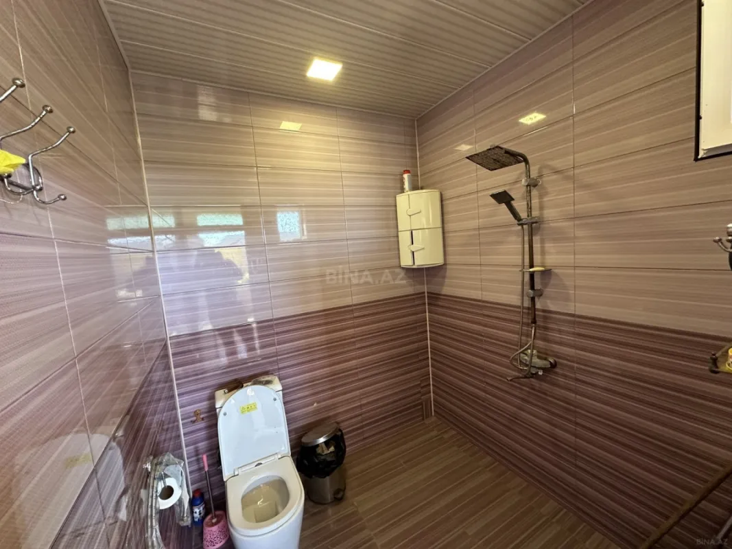 Satılır 5 otaqlı həyət evi 350 m²