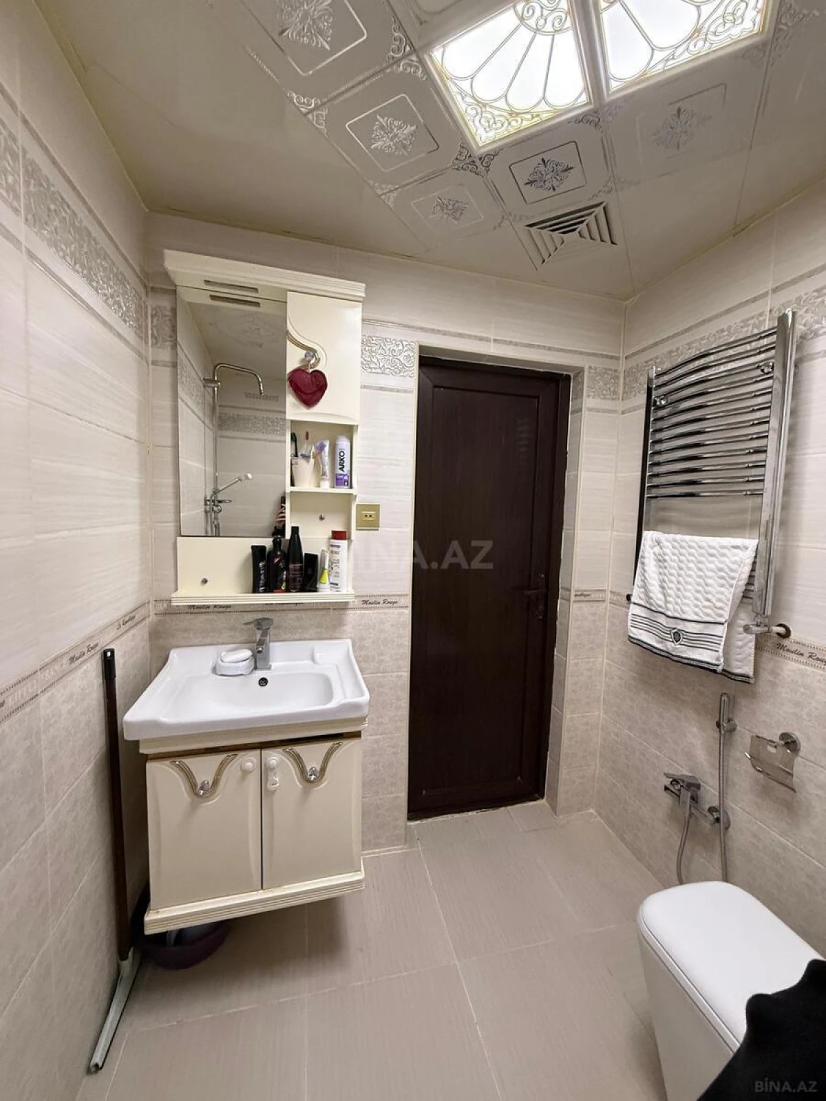 Satılır 2 otaqlı mənzil 65 m²