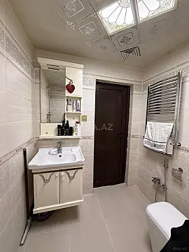 Satılır 2 otaqlı mənzil 65 m²