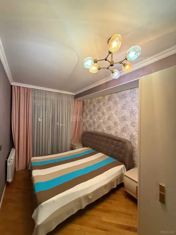 Satılır 2 otaqlı mənzil 64 m²