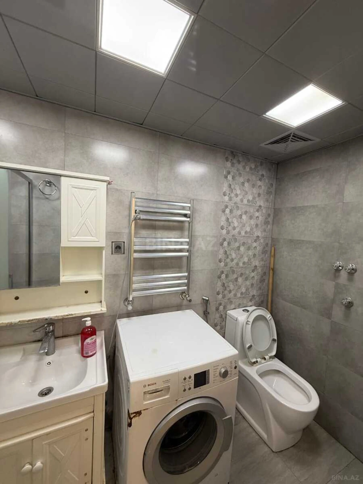 Satılır 2 otaqlı mənzil 64 m²