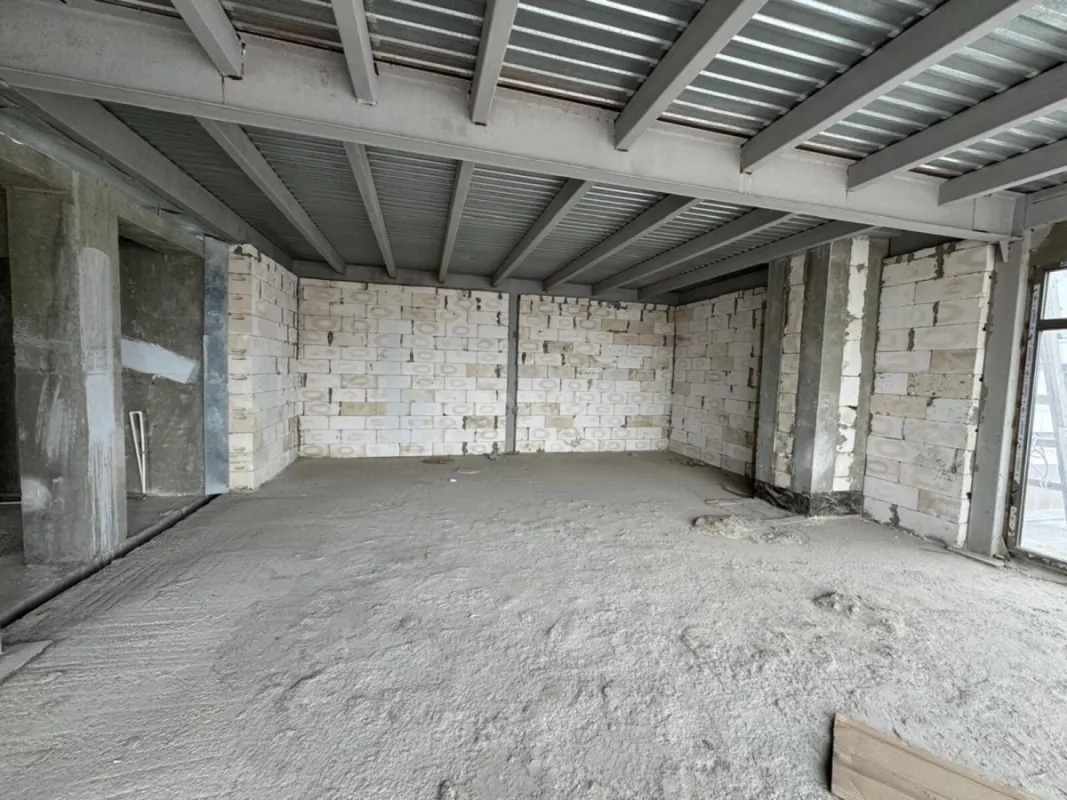 Satılır 5 otaqlı mənzil 752 m²