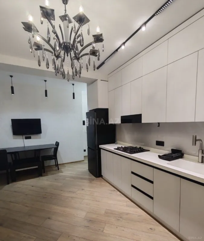 Kirayə verilir 2 otaqlı mənzil 58 m²