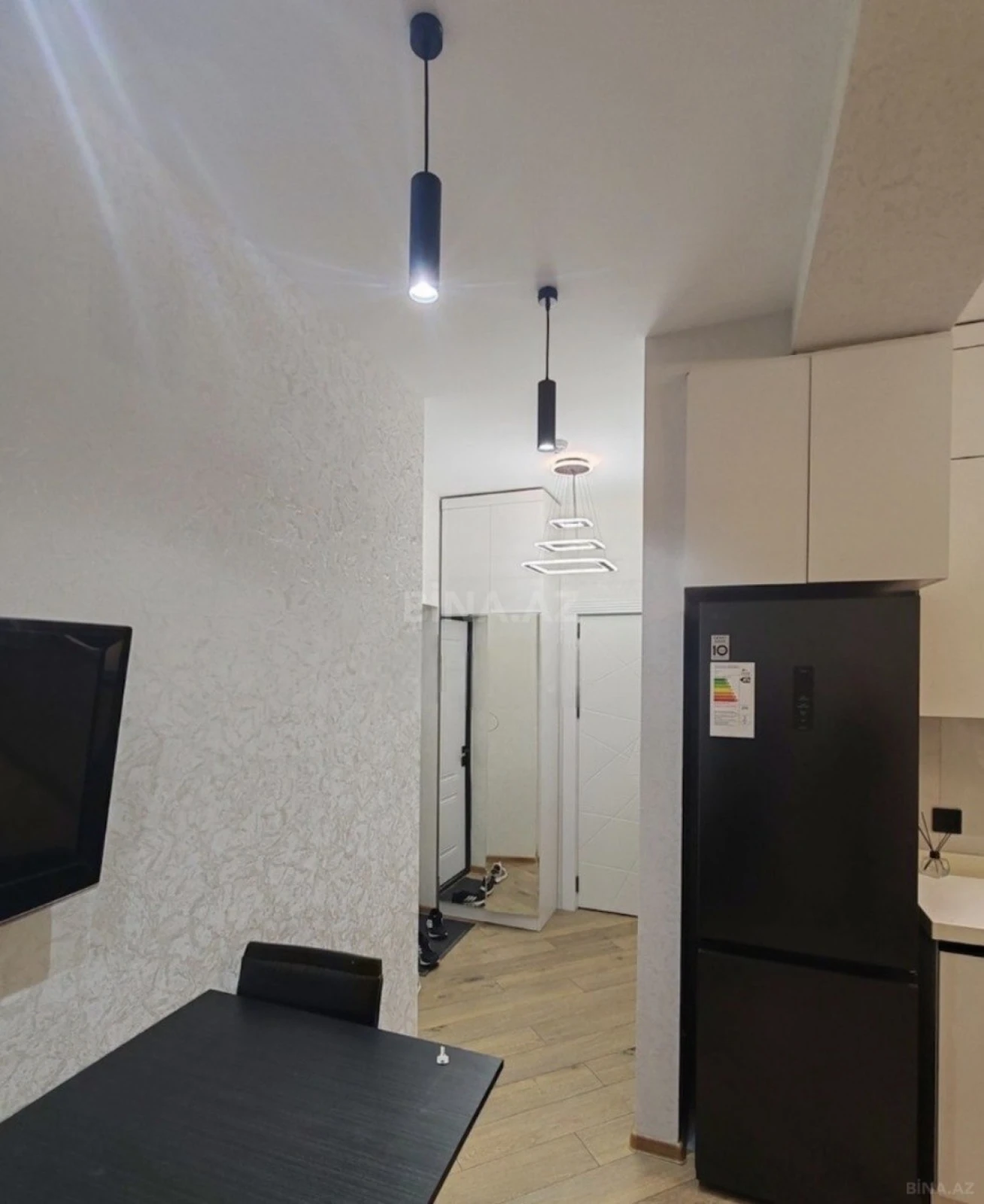 Kirayə verilir 2 otaqlı mənzil 58 m²
