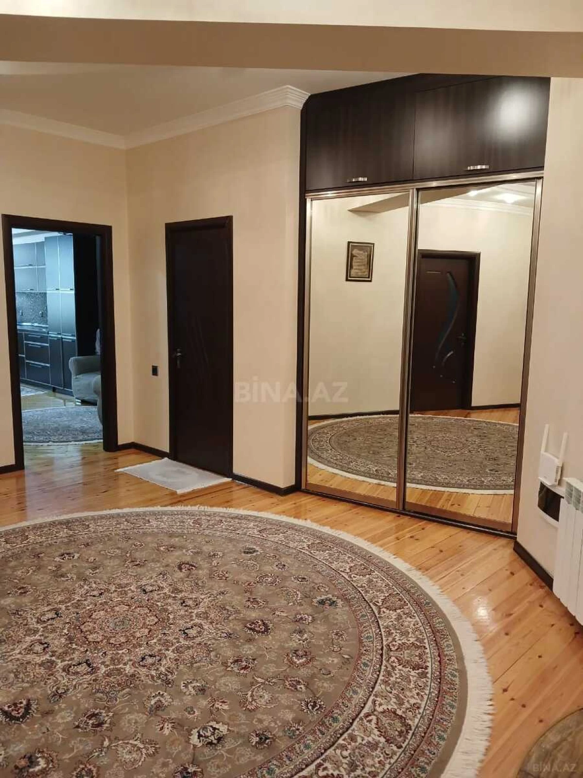 Satılır 3 otaqlı mənzil 123 m²