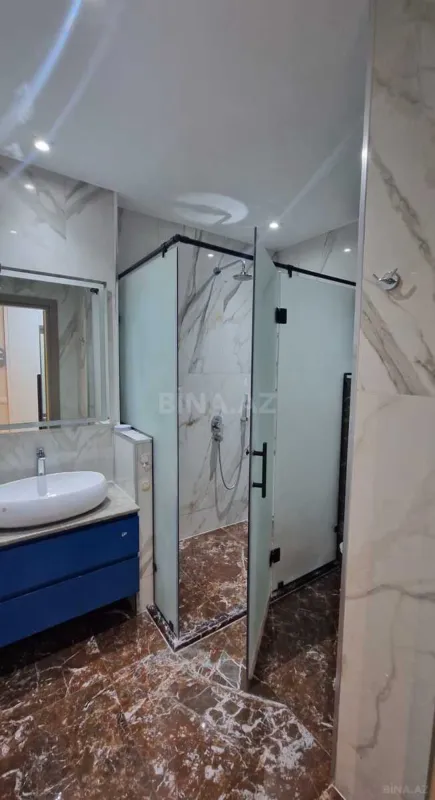 Satılır 3 otaqlı mənzil 107 m²
