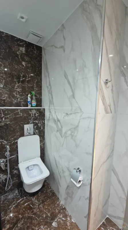 Satılır 3 otaqlı mənzil 107 m²