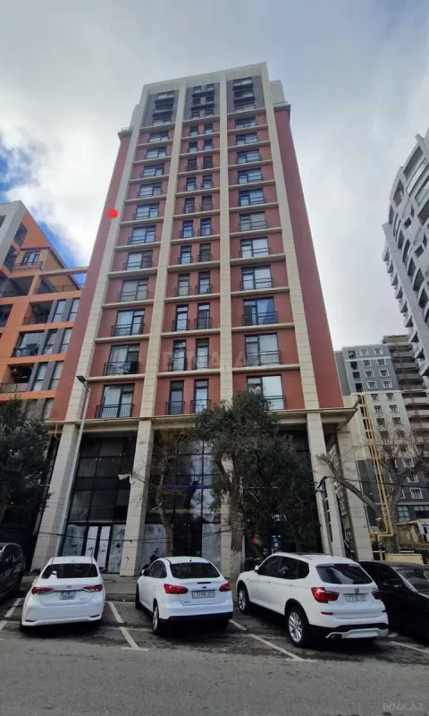 Satılır 3 otaqlı mənzil 107 m²