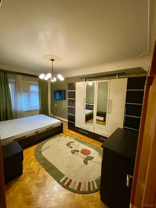 Satılır 2 otaqlı mənzil 65 m²